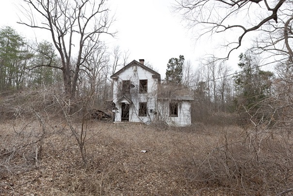 A photo taken of a house in Severn, MD for the "A House Apart" series by Ben Marcin. Photo Courtesy of: Ben Marcin.