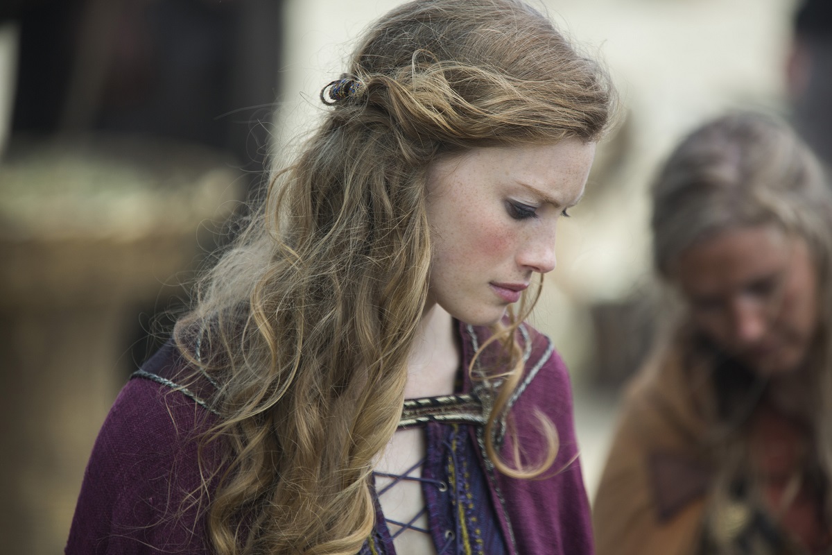 Vikings': What Really Happened To Aslaug?